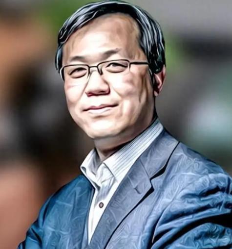 曝P姓男星五角恋 狗仔卓伟爆料一P姓男歌手的“五角恋”八卦，称P姓男歌手娶了酷似