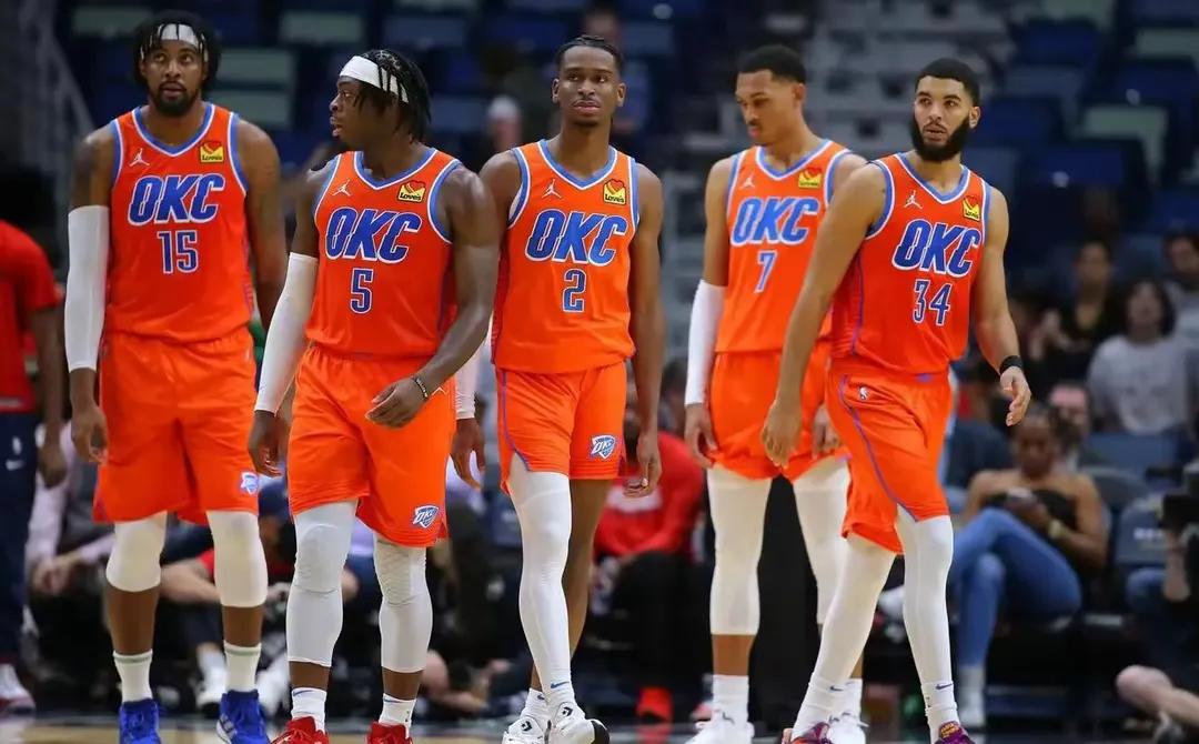 新赛季NBA杯小组分组结果出炉--保送雷霆!
NBA杯，小组已定，东西三组，难易