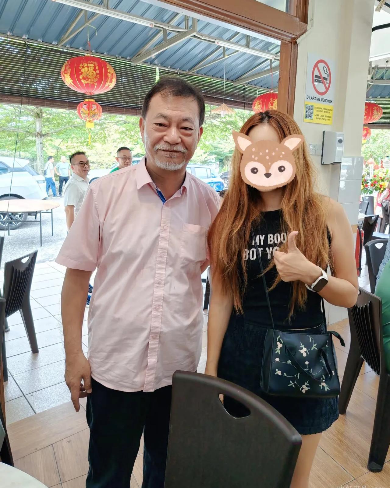 大排档偶遇香港明星，非常面熟，有人认得他吗？
2月14日，某网友在个人社交账号上