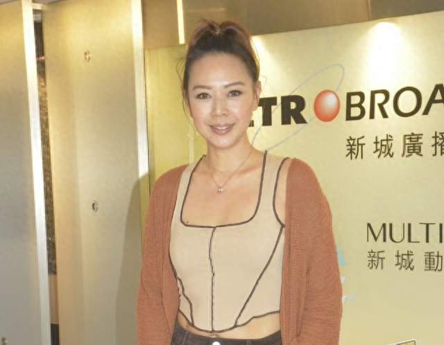 钟丽淇被曝进ICU，丈夫一句话让全网揪心，网友：一定要挺住