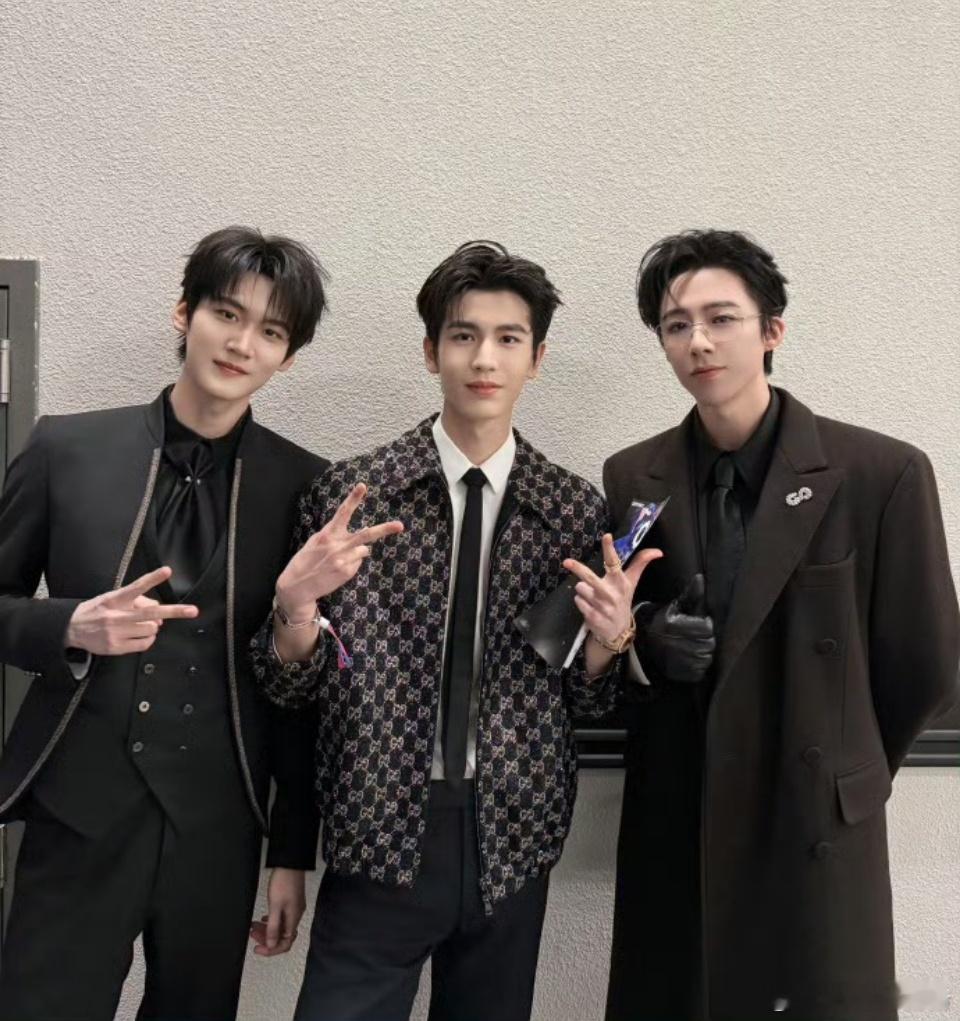 仙逆呼声最高的男主 原著王林身高190，周柯宇、张凌赫、刘宇宁身高够了，选角从三