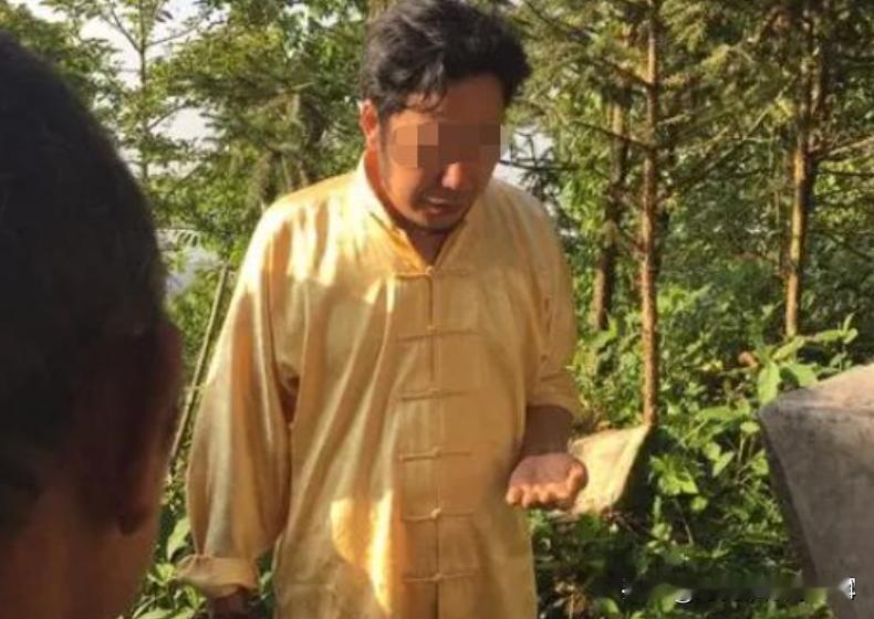 浙江34岁男子因会算命赚了1800万，被捕后坦言：30岁富婆最好骗
“30岁富婆