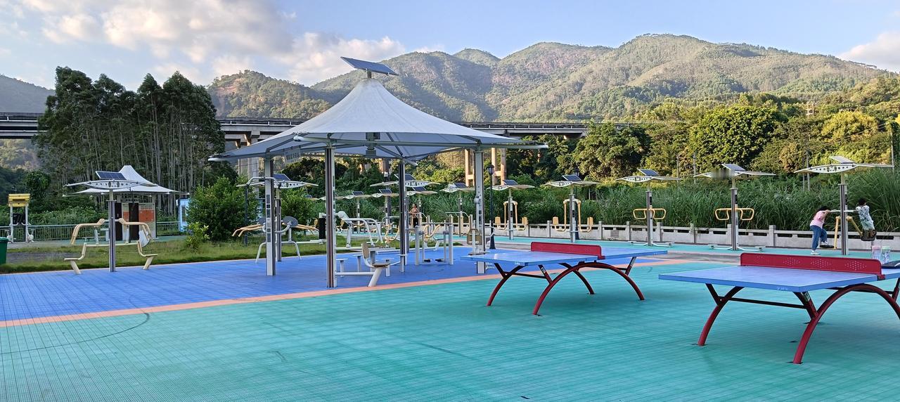 漳州市——长泰区智慧体育公园，地点：林墩石横村。智慧体育公园里主要有：足球场、篮