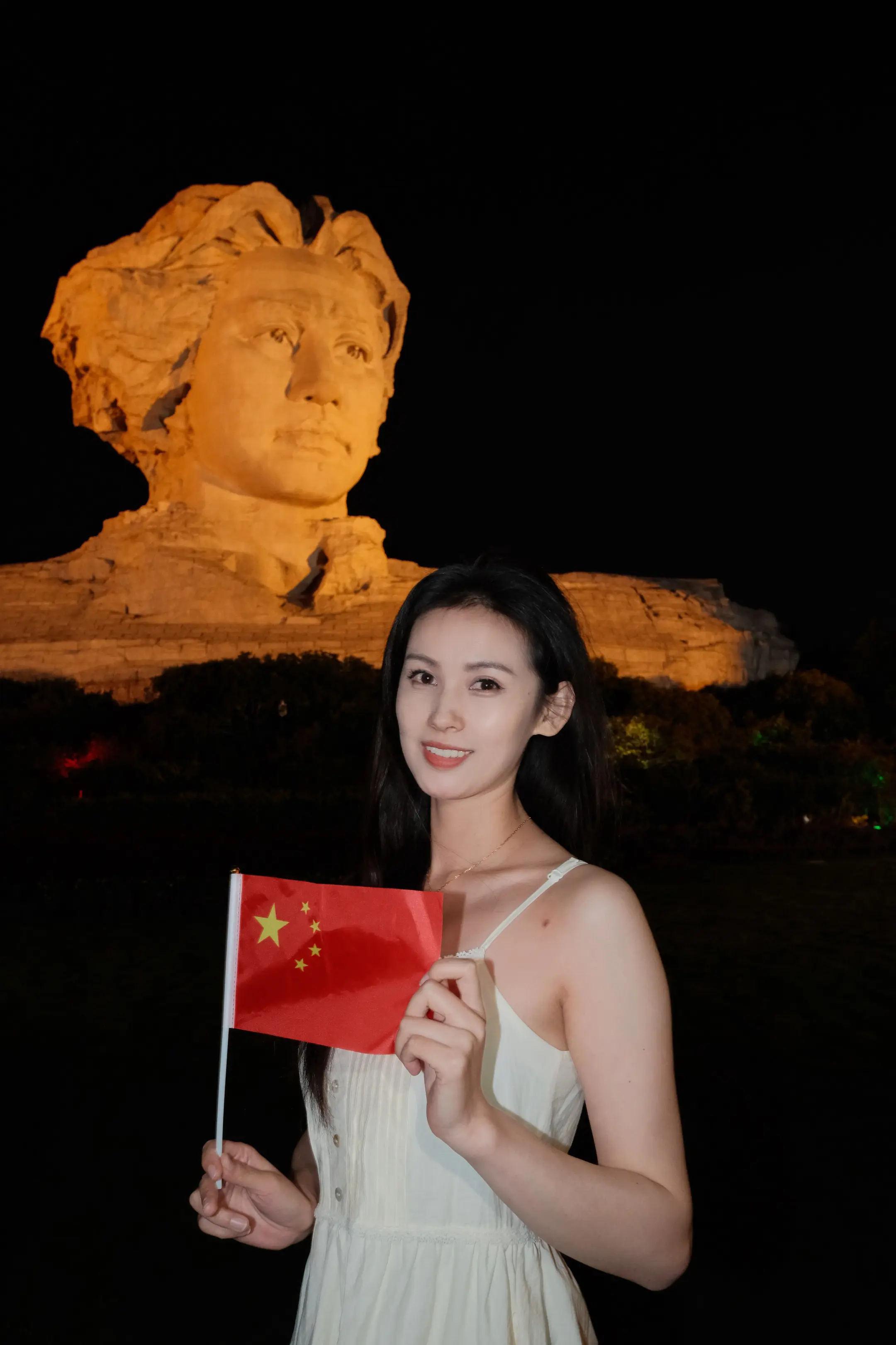 我爱我的祖国。