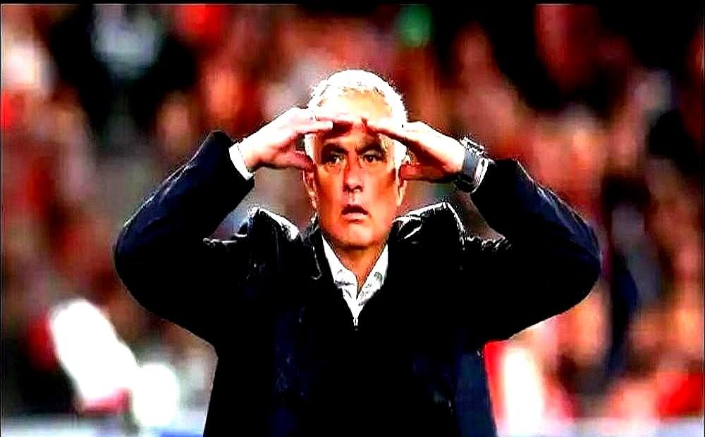 穆里尼奥，靠“分手费”赚了1个亿！

足坛教练里，穆里尼奥真是个特别的存在。最近