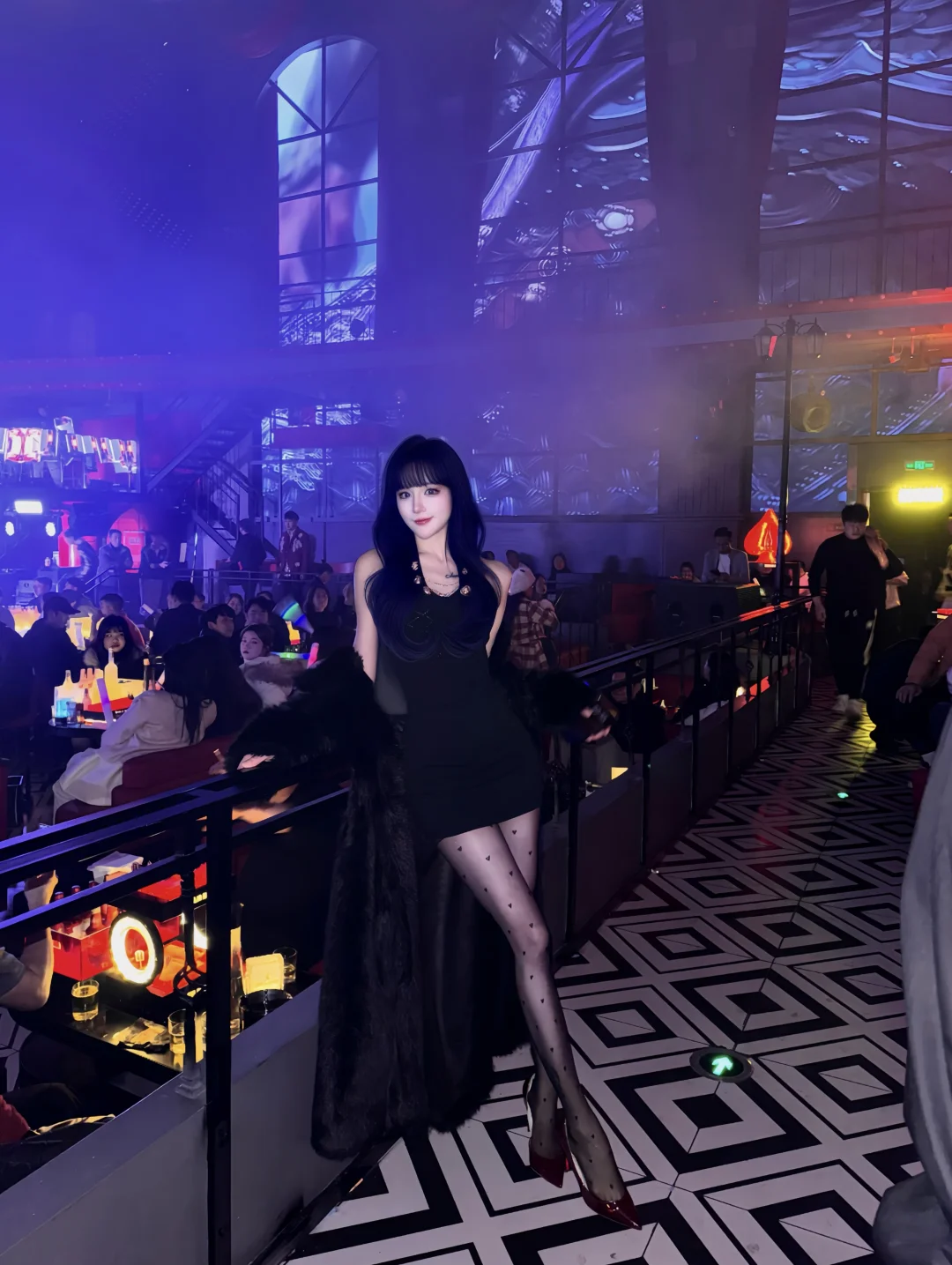 不用去巴黎 绵阳也有自己的红磨坊啦‼️