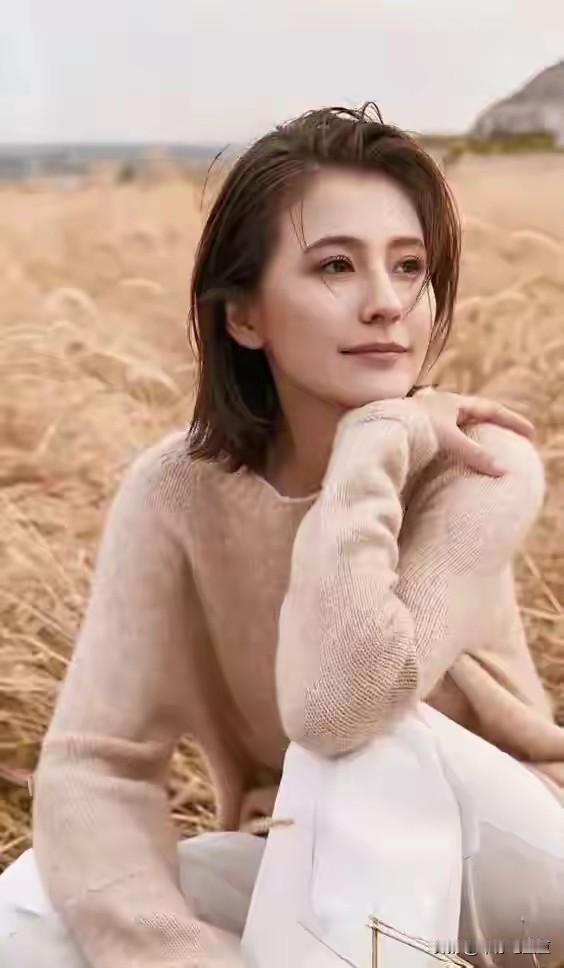 有人对热依扎在娱乐圈销声匿迹提出质疑，怀疑她是不是身体不好？
这次热议扎亲自解释