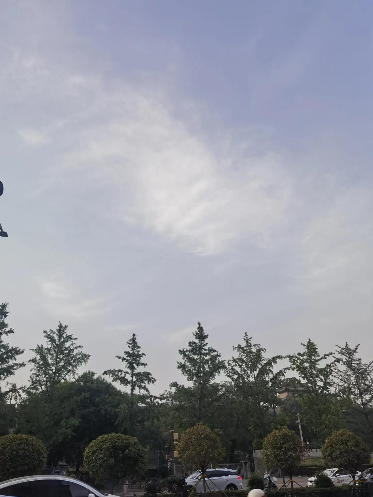 找找看，西安的天空中有龙🐉吗？