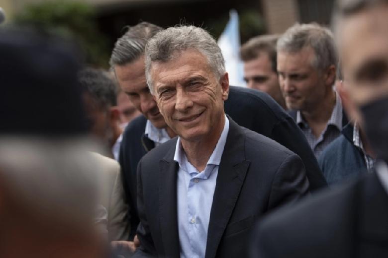 11月22日，香港《南华早报》报道:“阿根廷前总统马克里昨天发表声明，警告米莱切