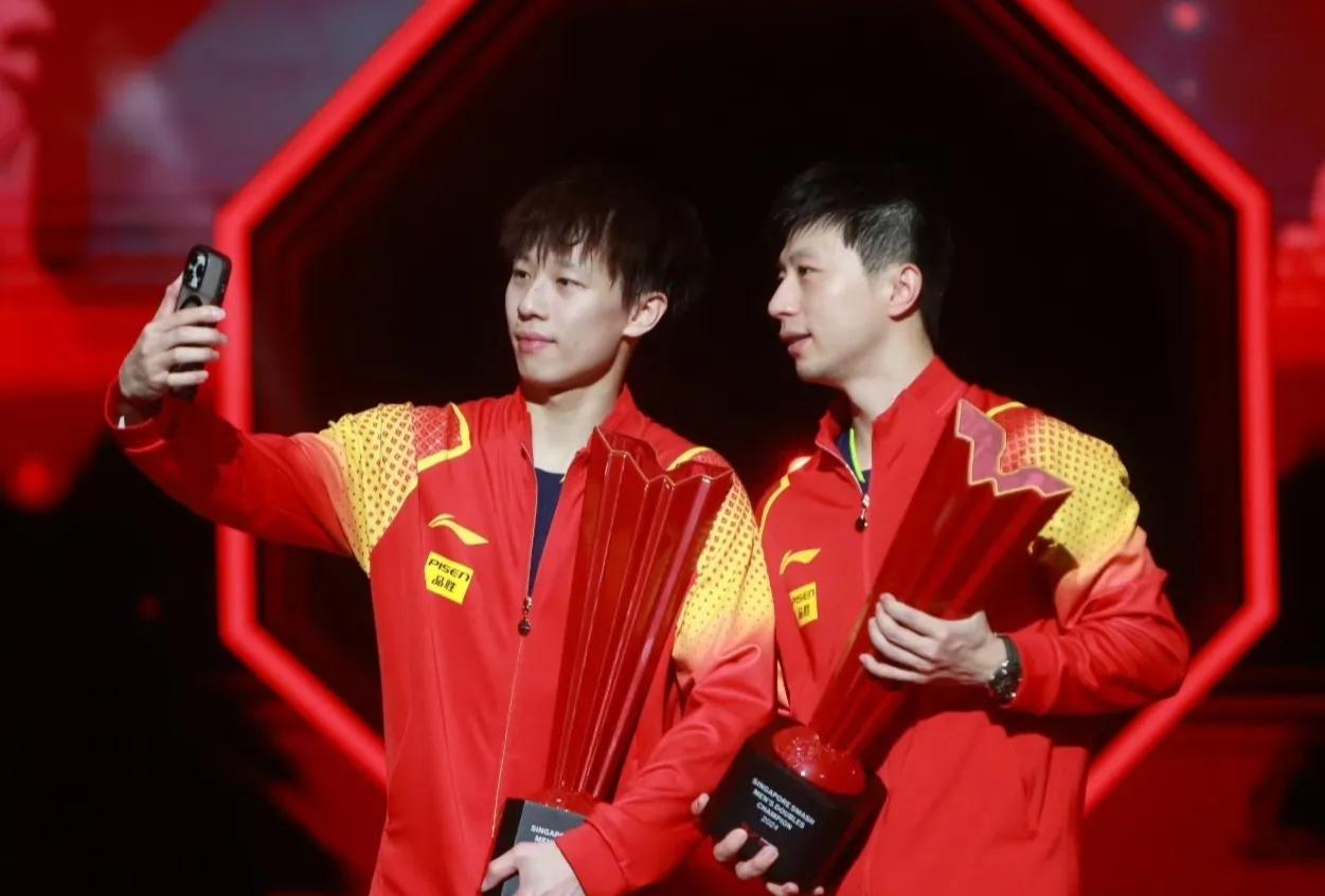 #2024新加坡大满贯# 比赛还没结束，但是国乒已经提前包揽五冠！
混双冠军：孙