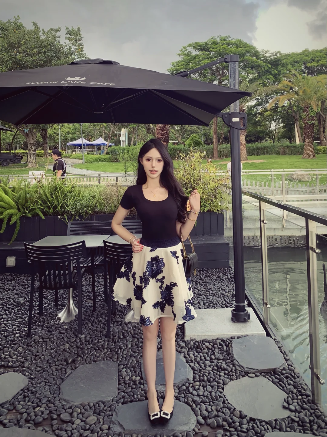 SWAN LAKE CAFE🦢