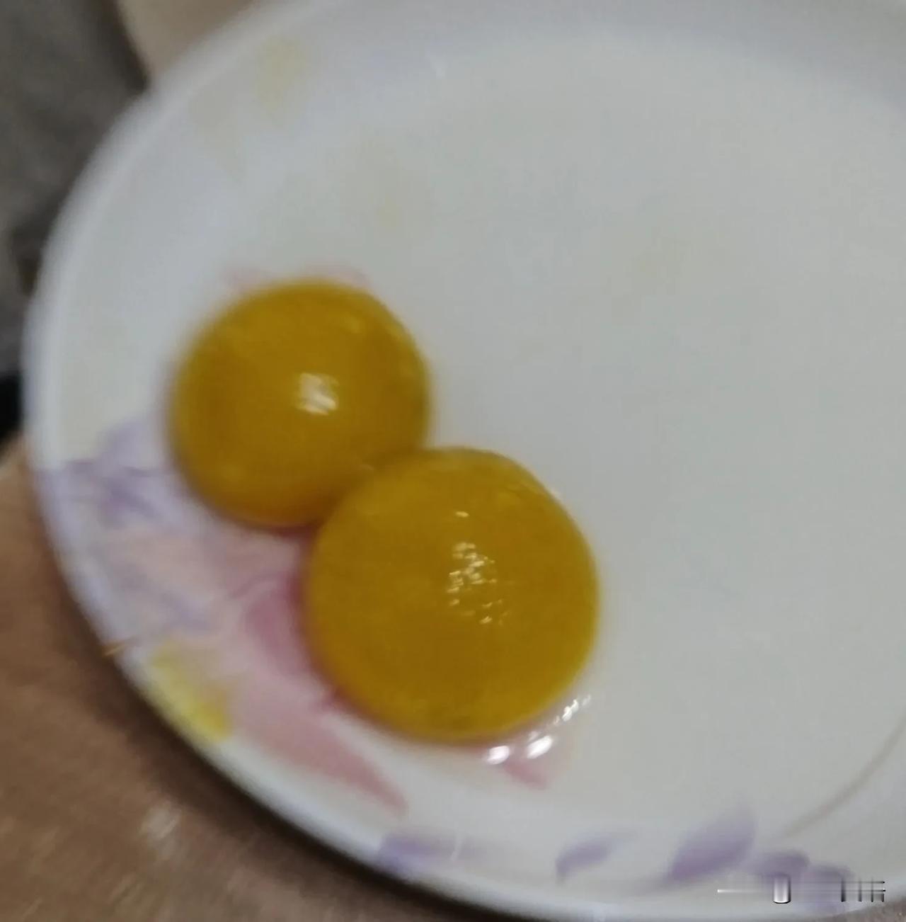 被一碗汤圆毁掉的姻缘。

多年前，有个男性朋友，他谈了个女朋友。元宵节的时候，他
