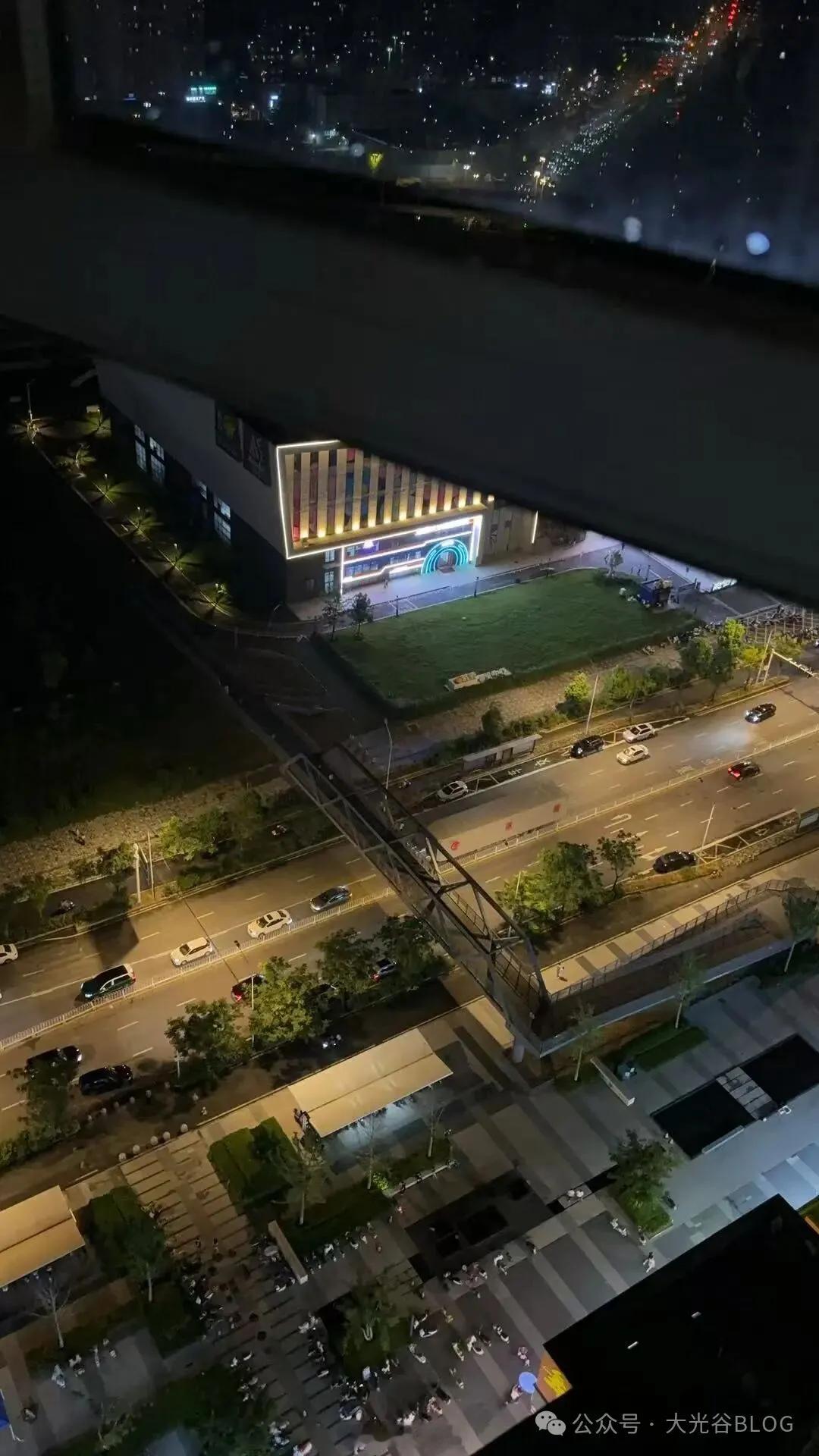 好消息！高新六路佛祖岭地铁站人行天桥已开放通行8月21日，大光谷武汉资讯群友实地