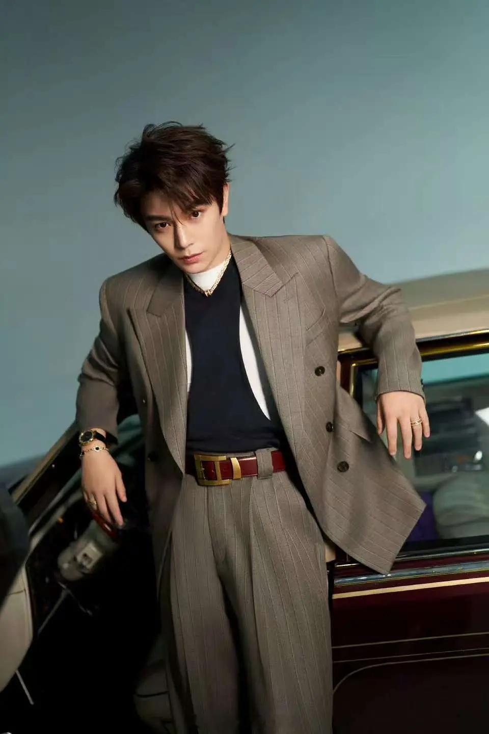 丁禹兮也发了星光大赏出发图，好早啊大家 