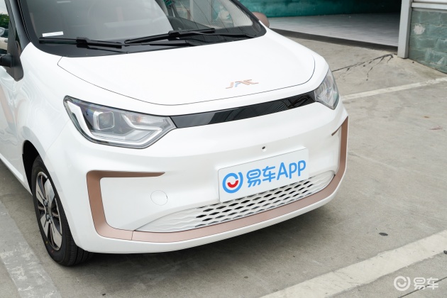 [小鲨帮选车]感受不一样的自主微型车 满足职场新人的所有期待