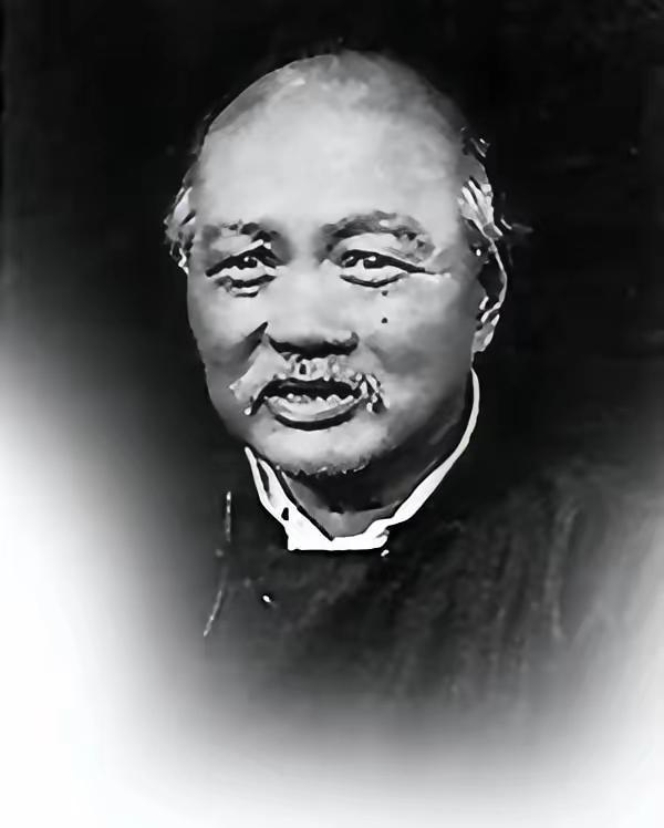 1949年2月24日，吴稚晖乘专机到台湾，这时他已85岁了，身体每况愈下，195