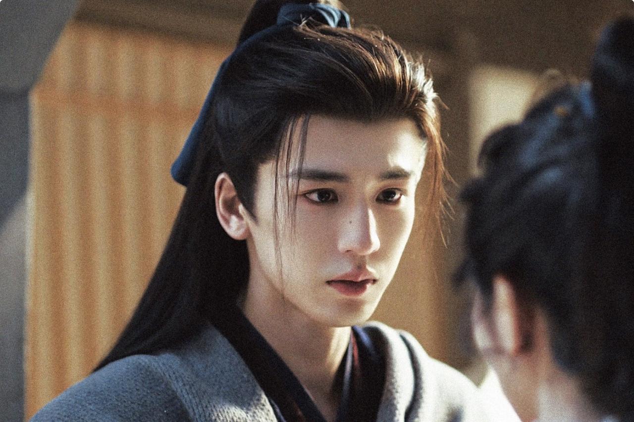 有人说《逐玉》剧中樊长玉对谢征见色起意，没有原著中飒爽的女主樊长玉与阴暗的谢征一