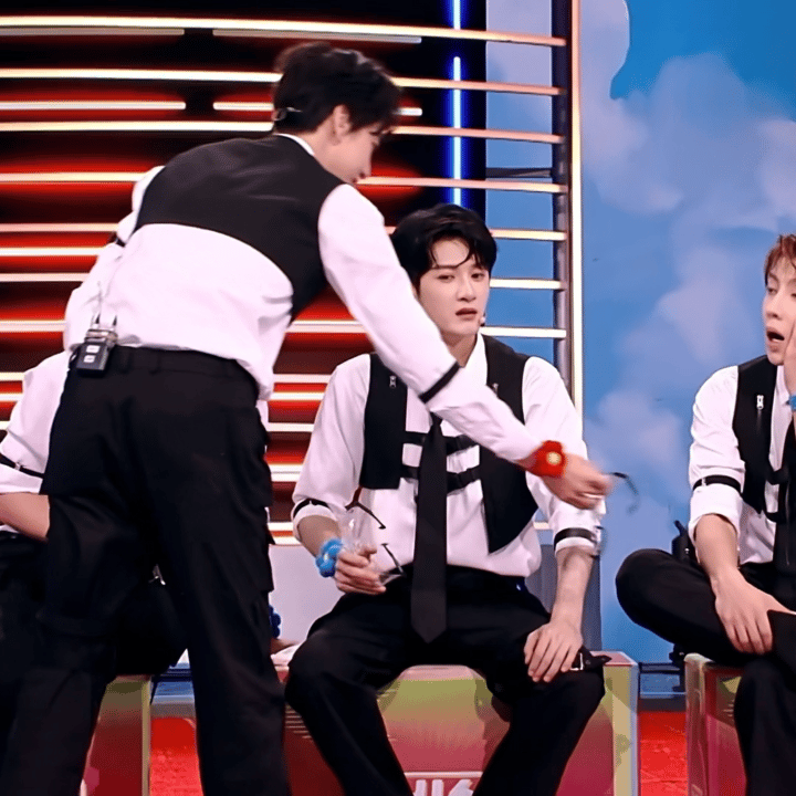 我不行了，一期好六檀健次要贡献多少表情包🤣🤣🤣呆滞gif疑惑gif气到发抖