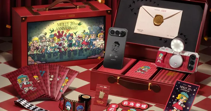 牵手泡泡玛特，荣耀把手机做成社交货币