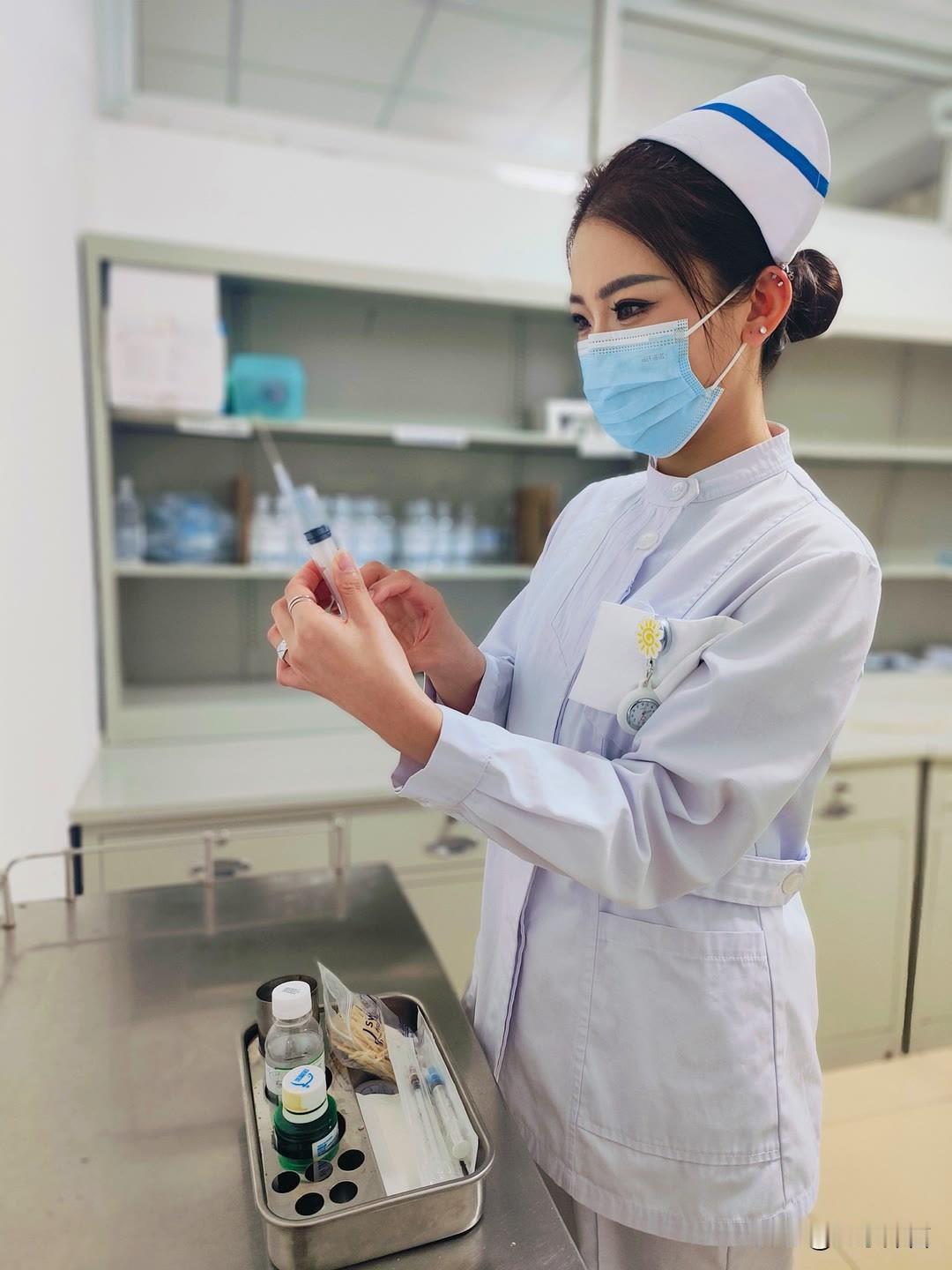 什么样的穿搭可以让人显得很有气质