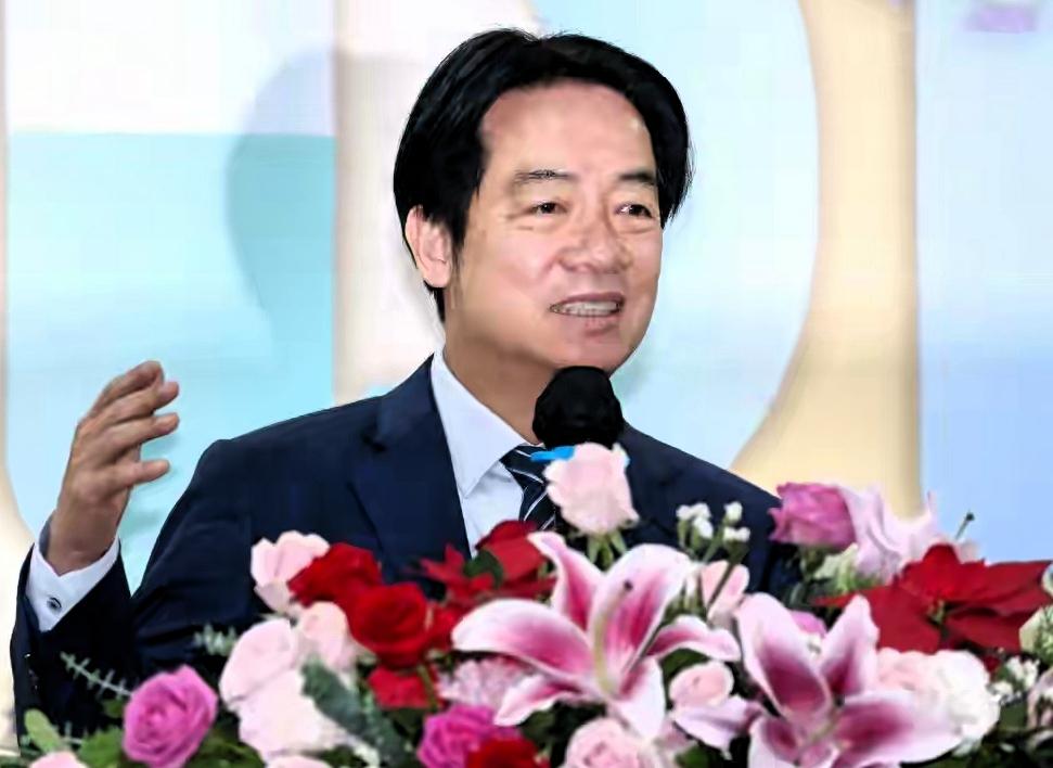 中美局势突变震动全台！詹江村怒批：赖清德率民进党下跪也没用
 
过去几天中美局势