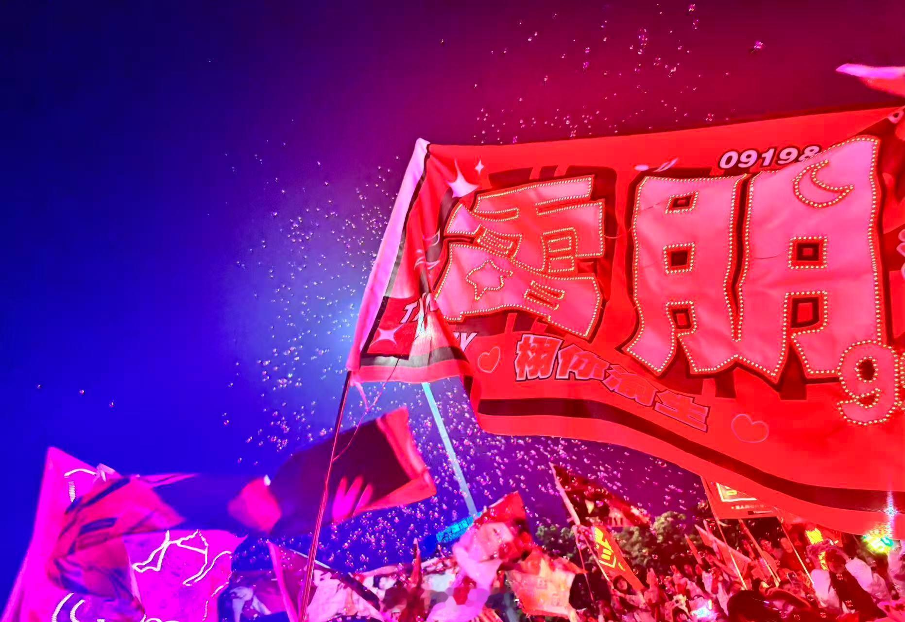 兖州小吃店主感谢甜玉米米米们超棒我们就是很好的一个群体 