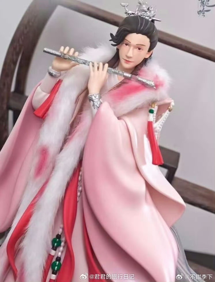 螺蛳粉别哭了，其实跟罗老师还是有几分神似的 