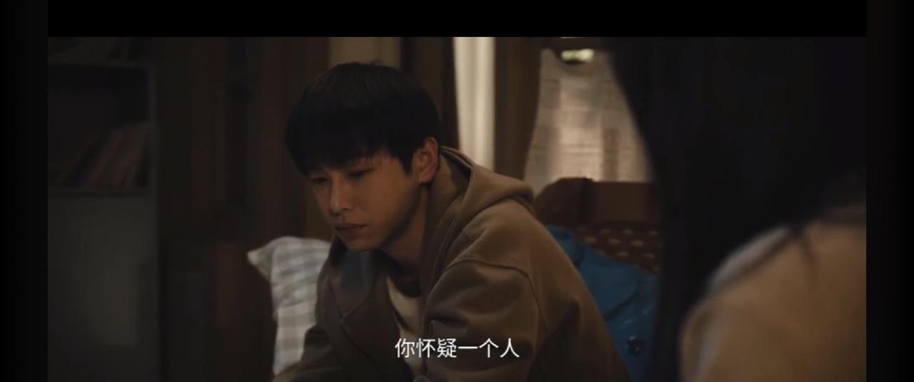 看了电视剧《交锋》最新剧情才发现，原来何春晓（彭昱畅 饰演）竟然早就发现了林看山