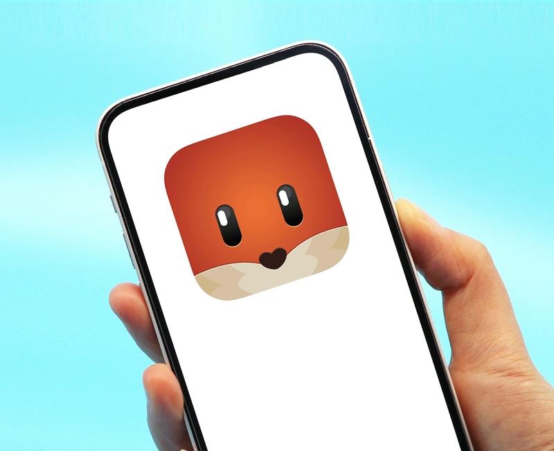 现在交友软件五花八门，靠谱的还真得好好挑挑。
探探算是比较知名的，它用滑动卡片的