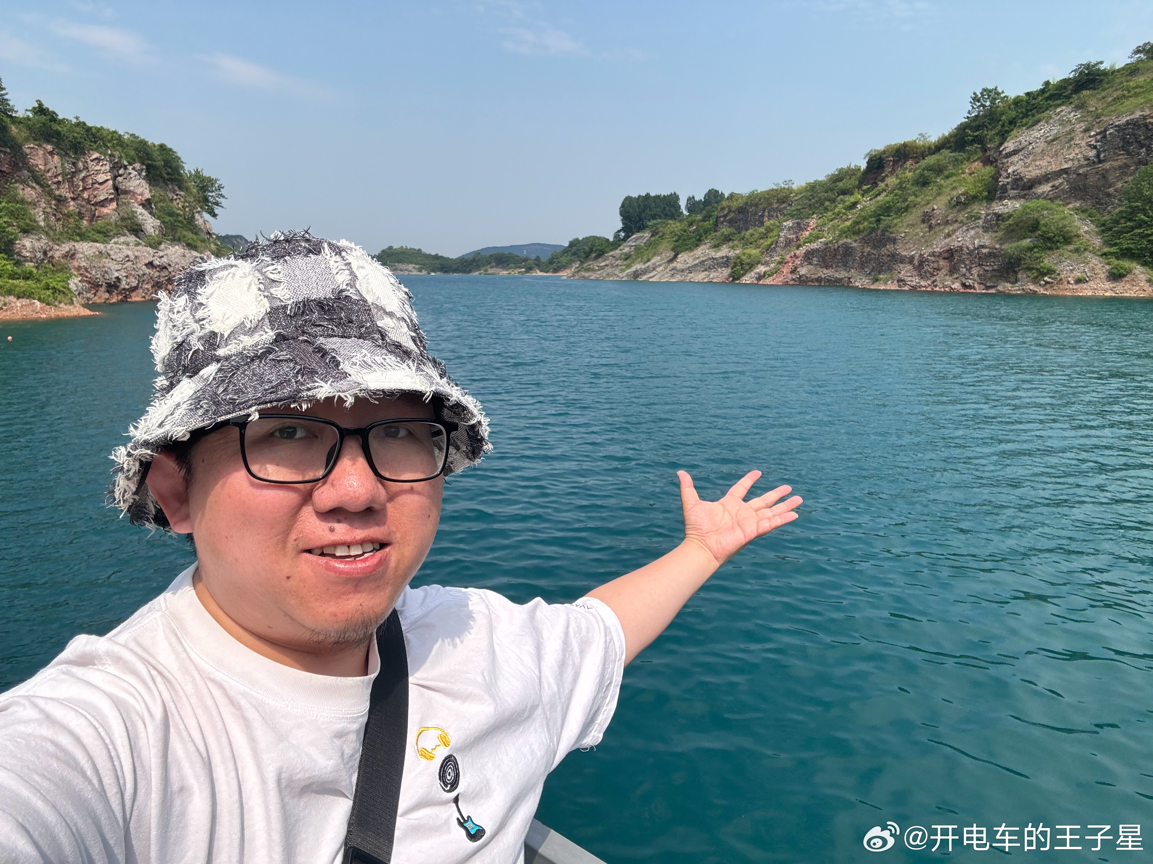 我和汽车的日常大v聊车新豪华阿维塔全新智己l6 在这样的环境下，摆烂大半天4个小