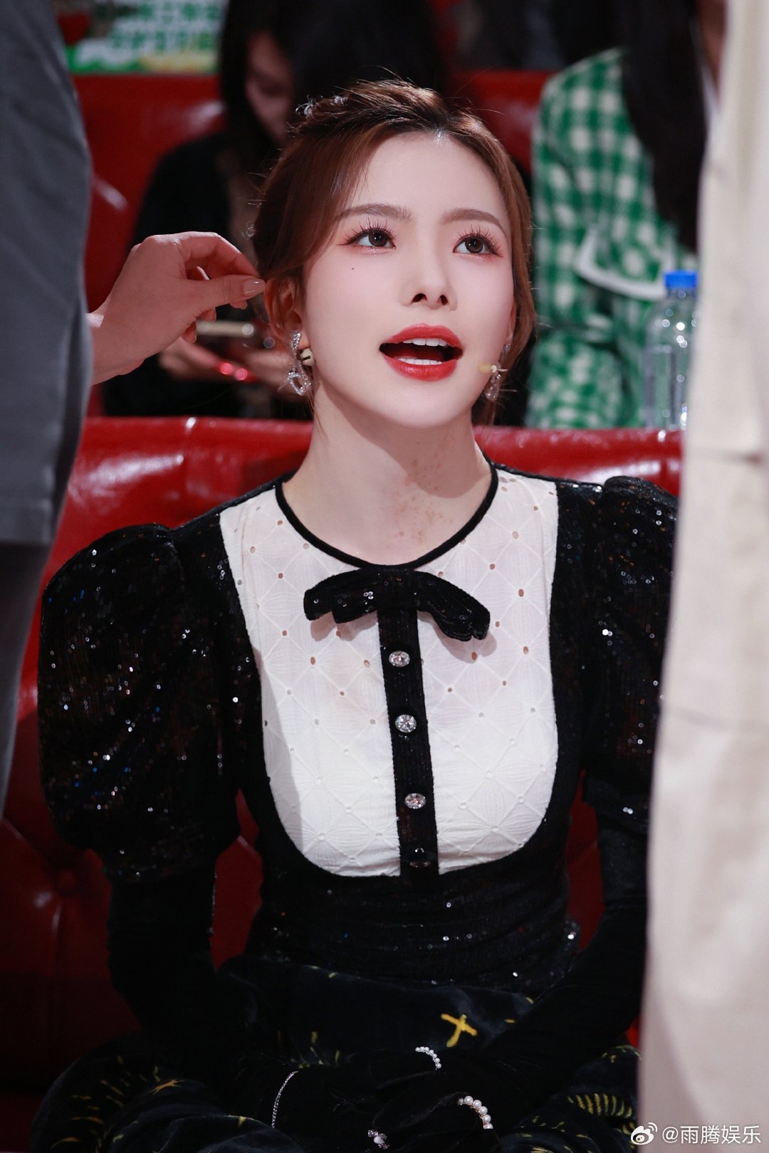 #硬糖少女303##陈卓璇# 今日份糖妹新鲜物料陈卓璇火星情报局工作室更新新剧照