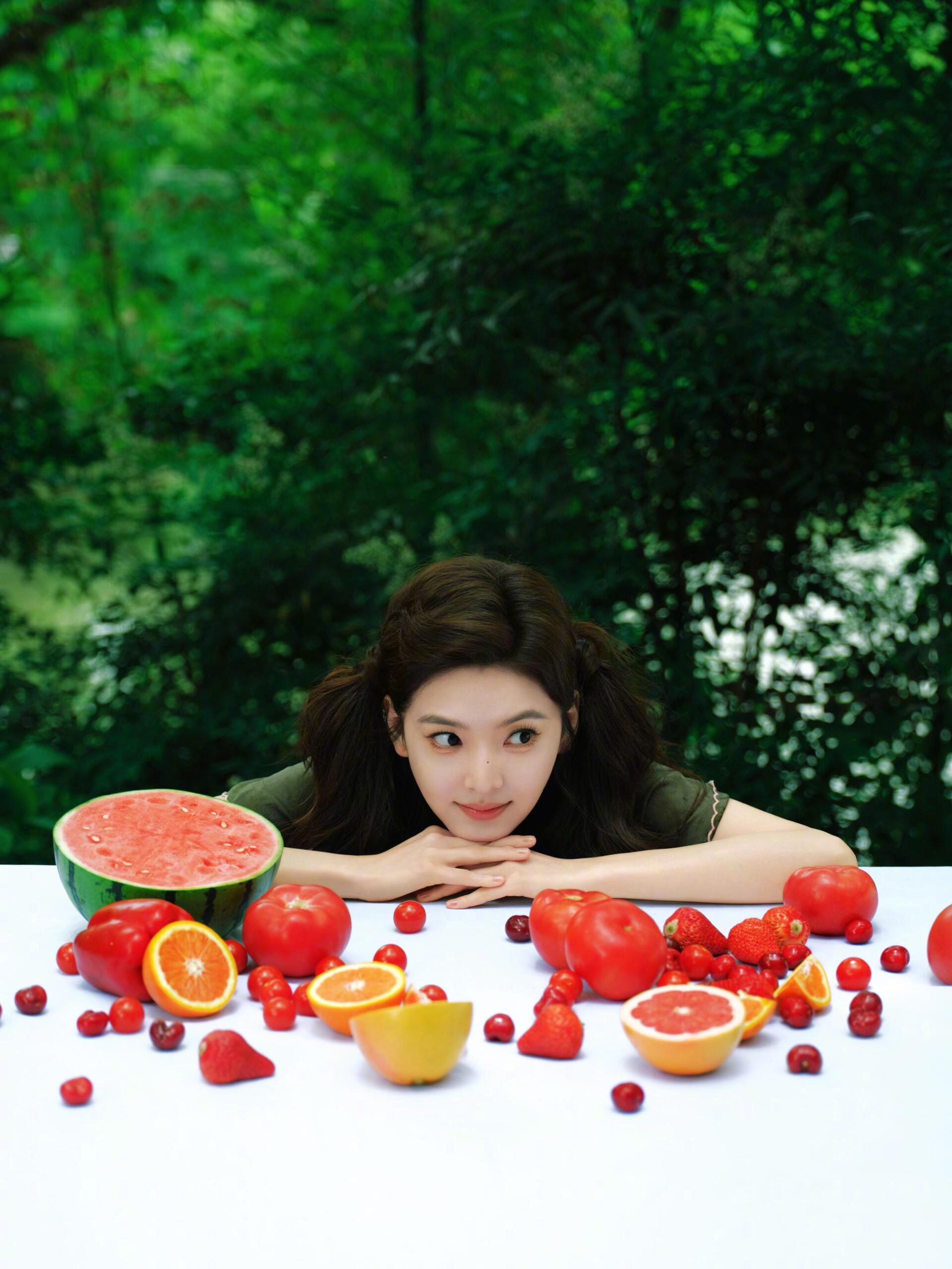 #咪咕星鲜事##章若楠垂耳兔造型#美成这样会有什么烦恼吗整个人萌晕了！垂耳兔造型