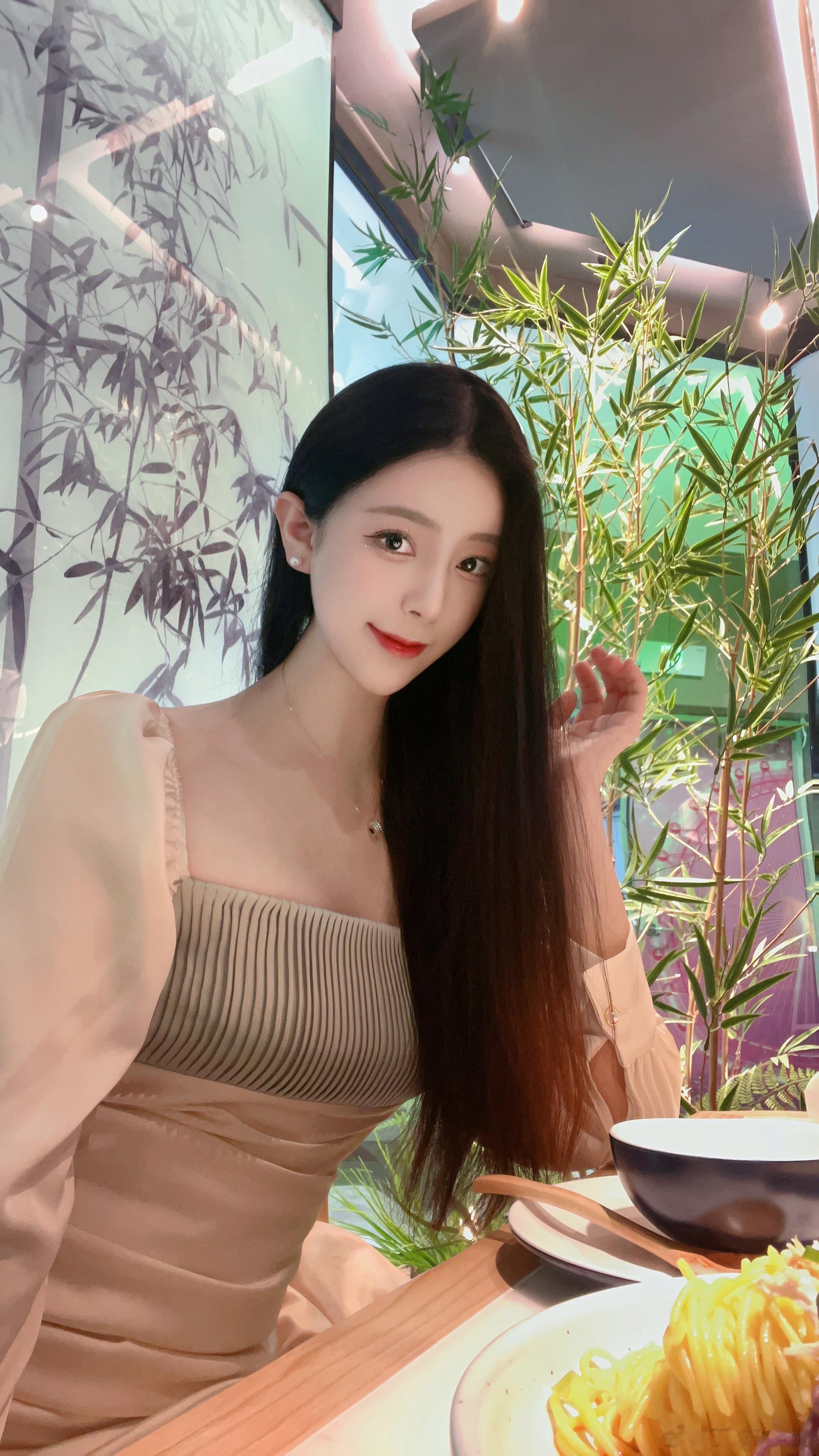 你是调色板上最温柔的色调🪷  ​​​