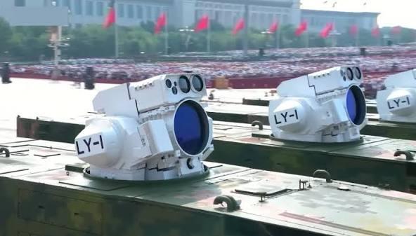 激光反无人机武器领域，中国恐怕真的是独一档！

有矛就有盾，有攻就有防。

在无