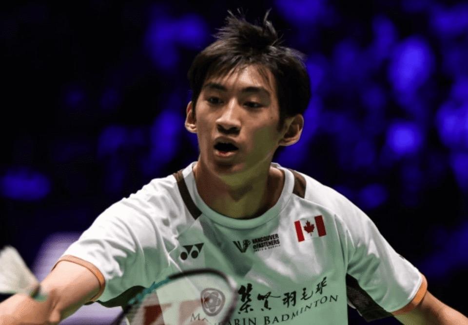 赖浩俊决赛战胜乔纳坦，解锁首个巡回赛男单冠军！🏆
一举夺得超级1000赛冠军，