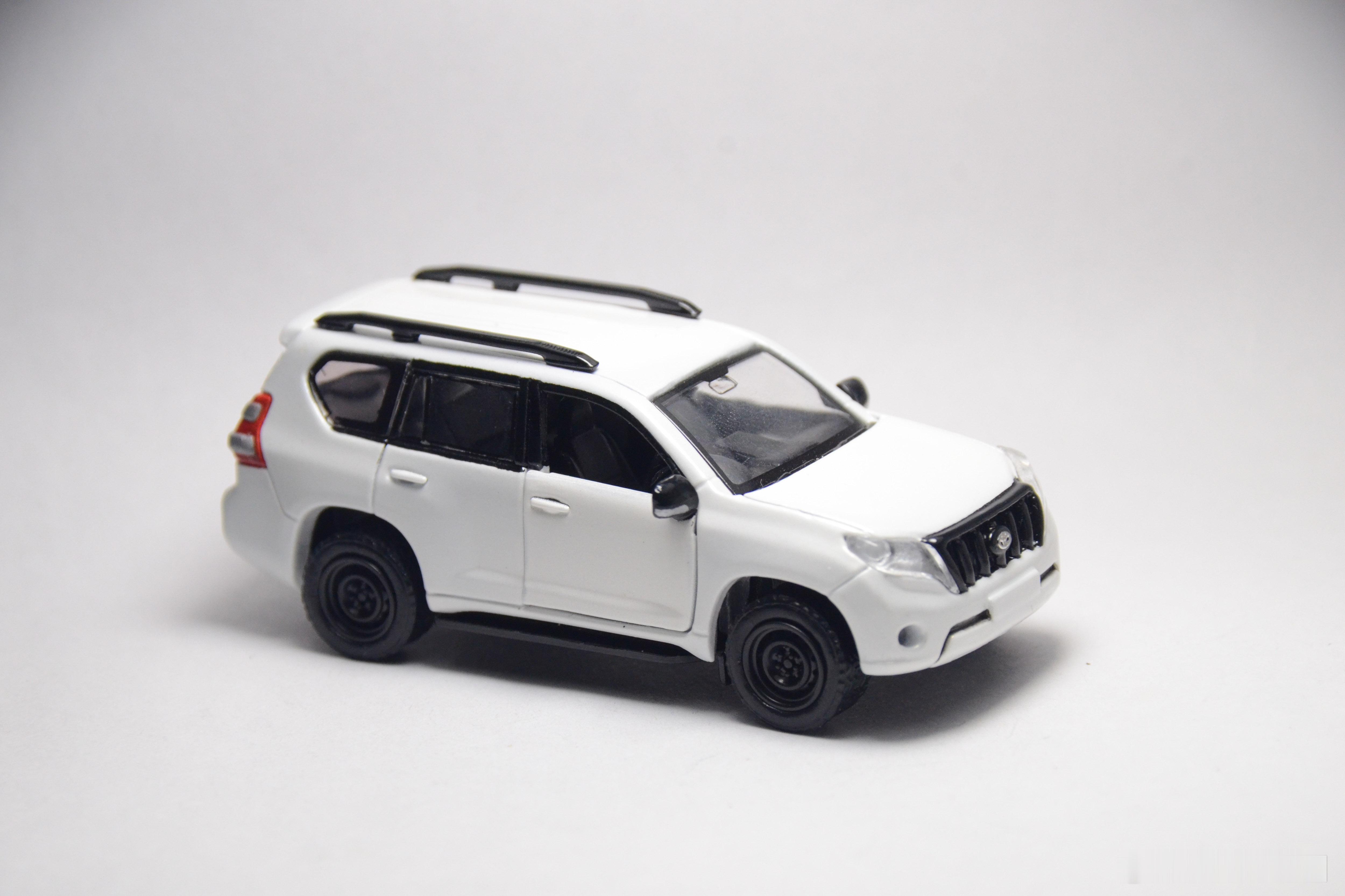 身份证照片最接近别人肉眼看到的自己 我其实不太关注长啥样，区别不大，我一直耿耿于