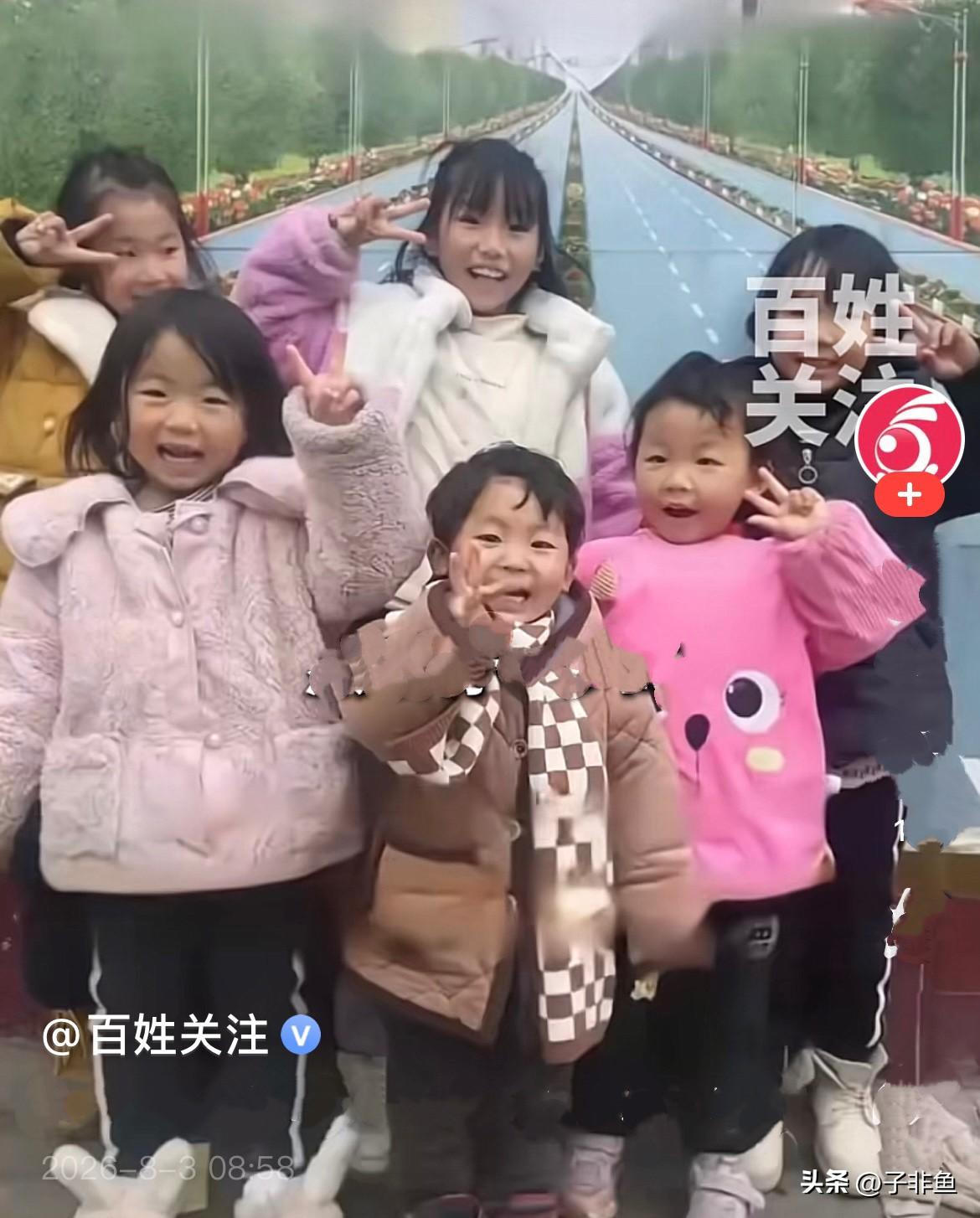 太伟大了……
五年前，一场意外击碎了原本安稳的家庭。冯亚萍的大伯哥干农活时不幸意
