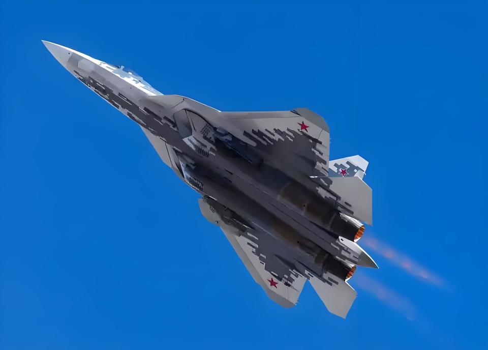 普京亲兵抵达委内瑞拉，必要时可以硬刚美军，把马杜罗带到莫斯科。从9月到现在，委内