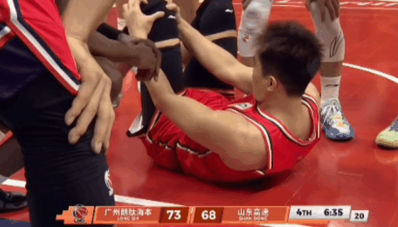 事在人为，郭艾伦自从离开辽篮，加盟广州龙狮男篮后伤病不断。在家的时候，觉得家乡这