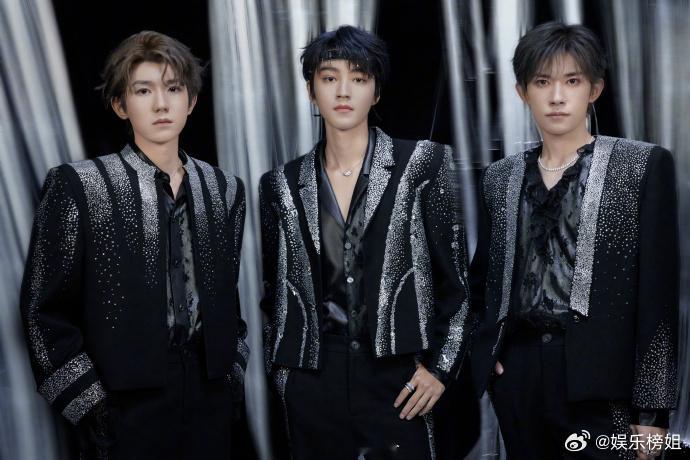TFBOYS十年之约已经是两年前TFBOYS十二周年，王俊凯、王源、易烊千玺卡点
