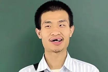 一个韦东奕，一个国足，二者的反差实在是太大了。

韦东奕是在世界上都堪称超一流的