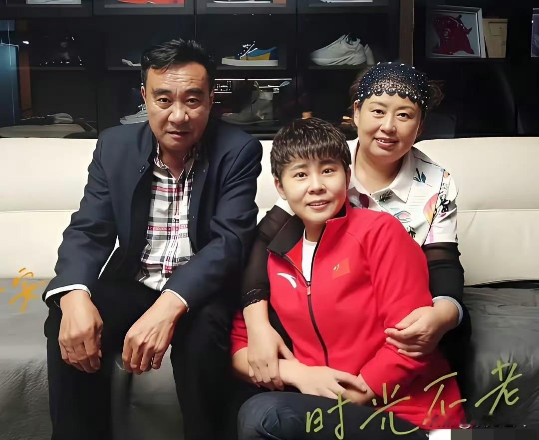 42岁不结婚就是失败？

一说到42岁还单身，很多人第一反应就是“剩下了”“太挑