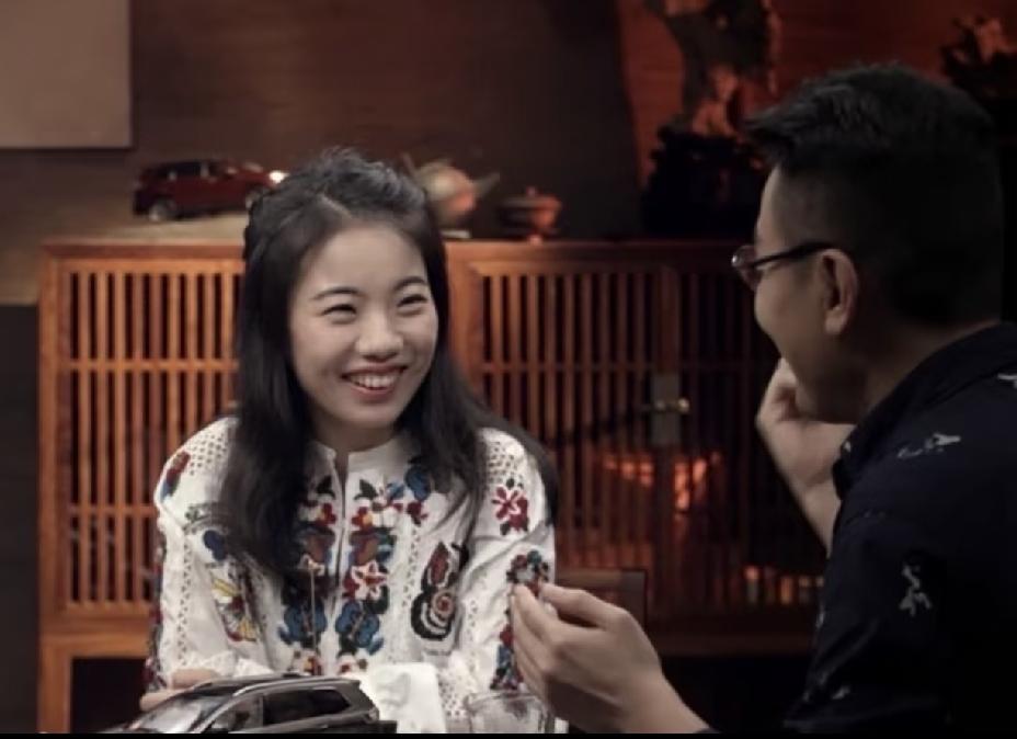 蒋方舟肠子悔青了！之前有多刚烈，如今就有多谦卑。丢了硕士学位，她道歉并注销2家公
