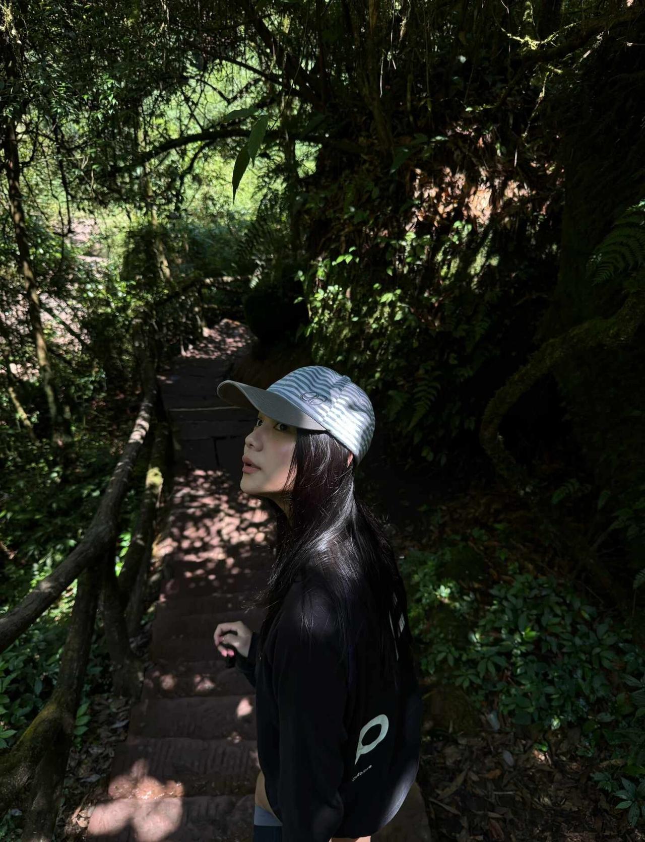 So deep breaths 🍃
最近时不时都要去户外徒步
空气 呼吸 自然