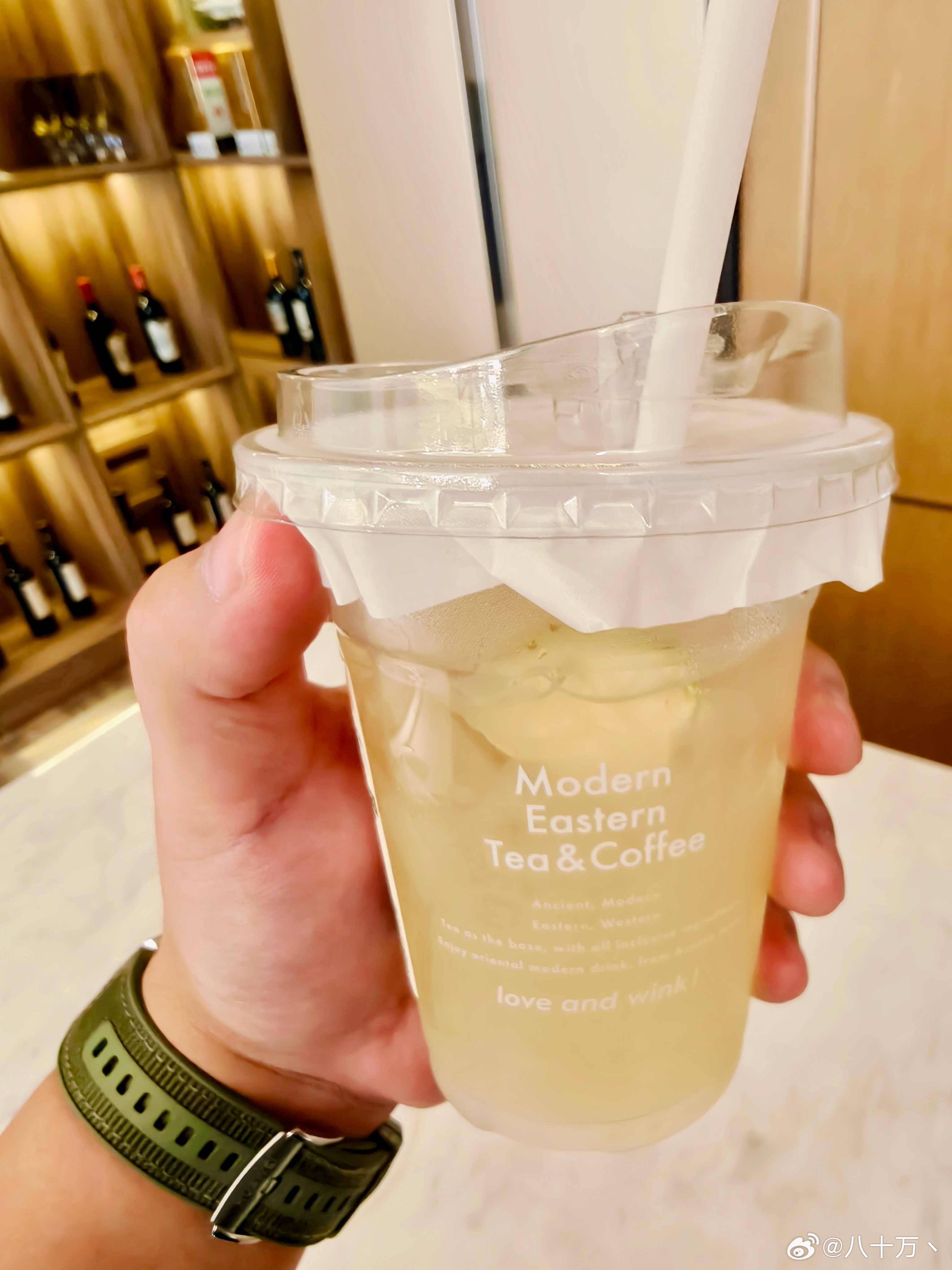 和小田一起喝新品～喝起来喝起来～沪上阿姨品牌全球代言人田曦薇花开向上为自由让世界