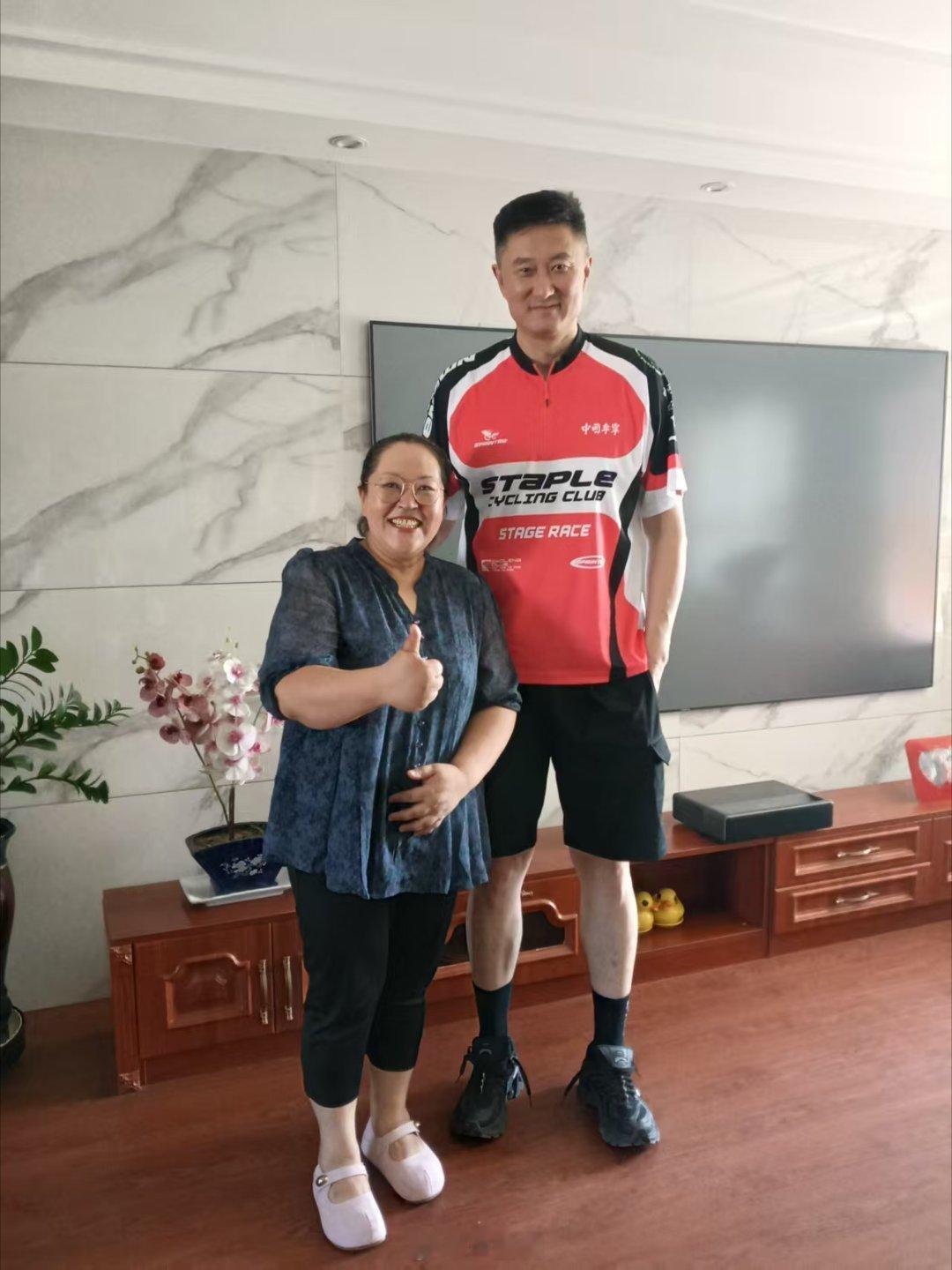 今天跟着姐终于来到了胖琴琴杂碎店，真是沾了姐的光！听说今天上午杜锋指导也专程来到