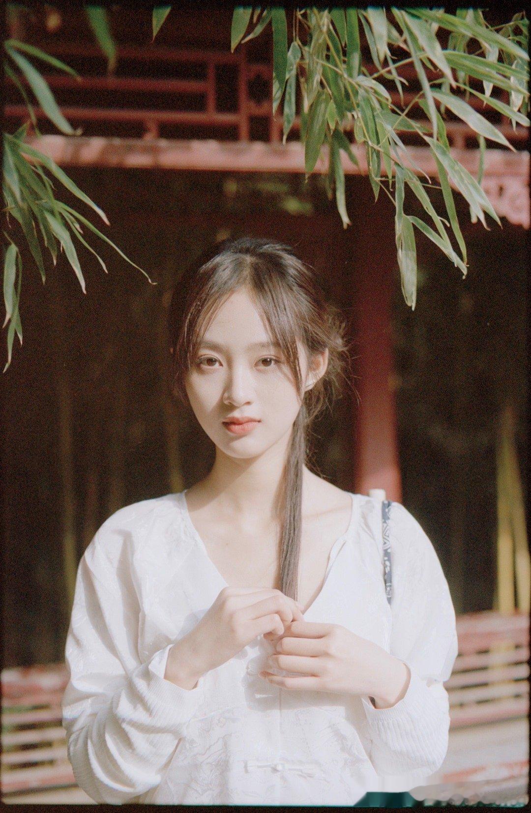 “你是人间四月天，笑响点亮了四面风” ​​​