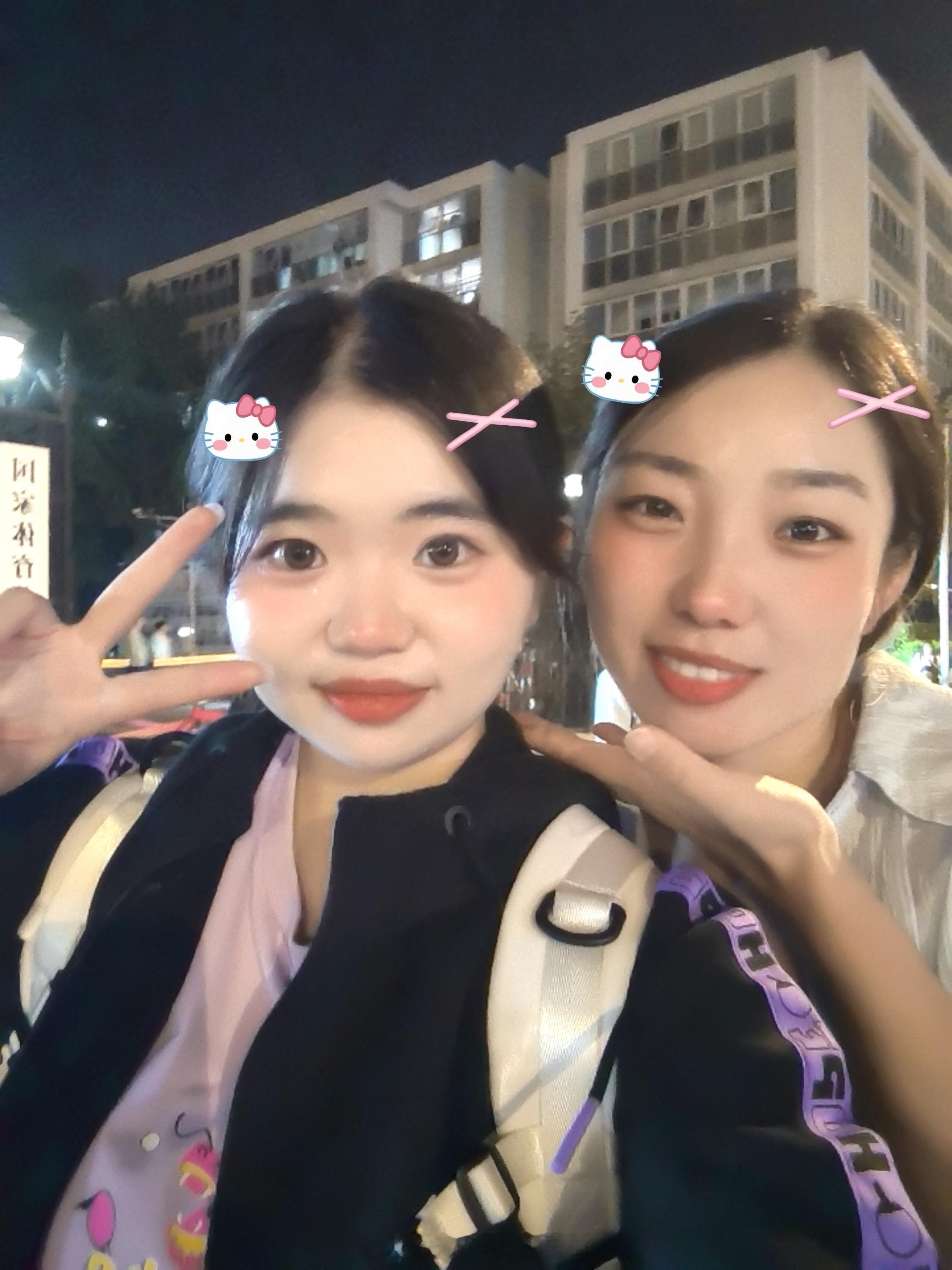 文老大我们一起生日快乐呀