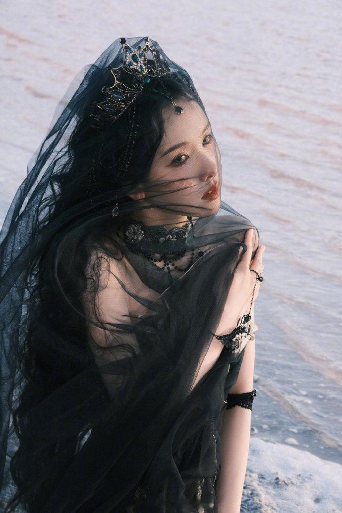陈都灵 女王 