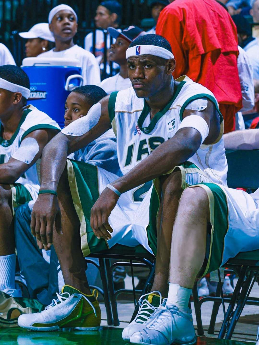 等老詹王者归来。詹姆斯